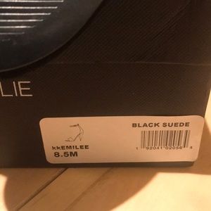 Kendall & Kylie Black Suede pumps